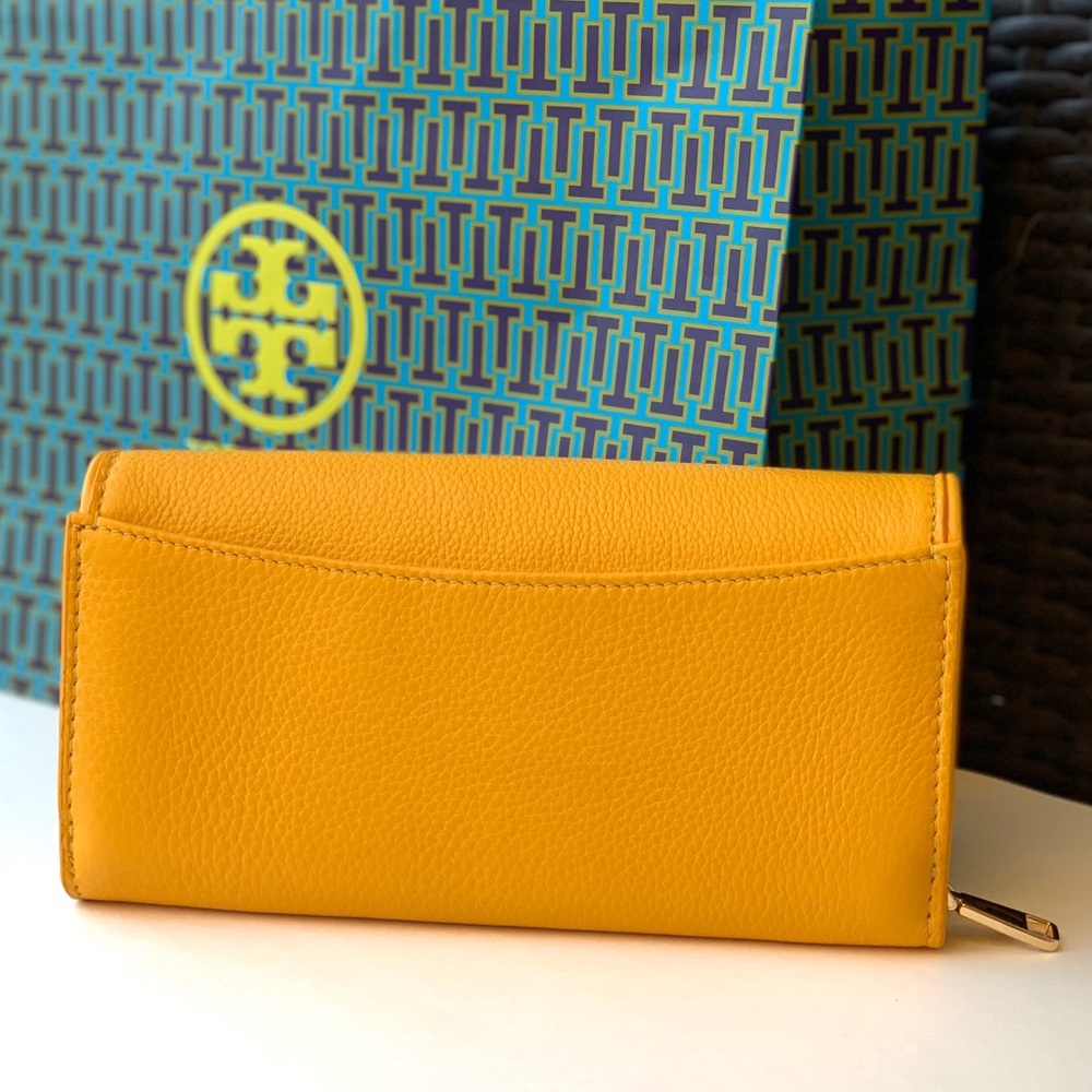 Tory Burch Duo Britten Envelope  Leather Wallet - Picture 3 of 7
